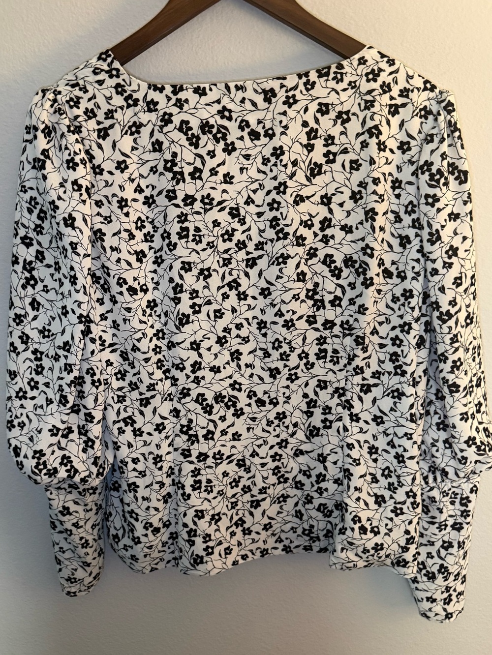Astr Black and White Floral Wrap Blouse - Picture 3 of 8